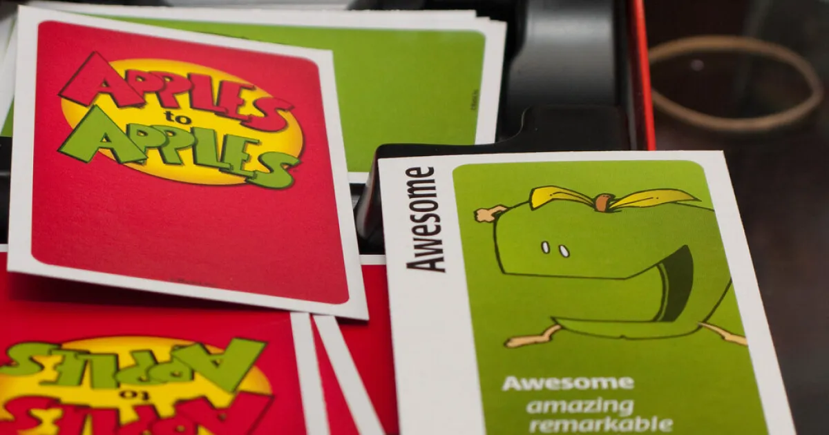 &laquo;Apples to Apples&raquo;: поясни свій вибір - grade.ua