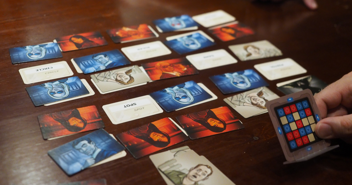 «Codenames»: передай мысль одним словом - grade.ua