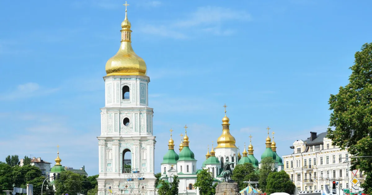 Говоримо про символи та визначні місця України англійською