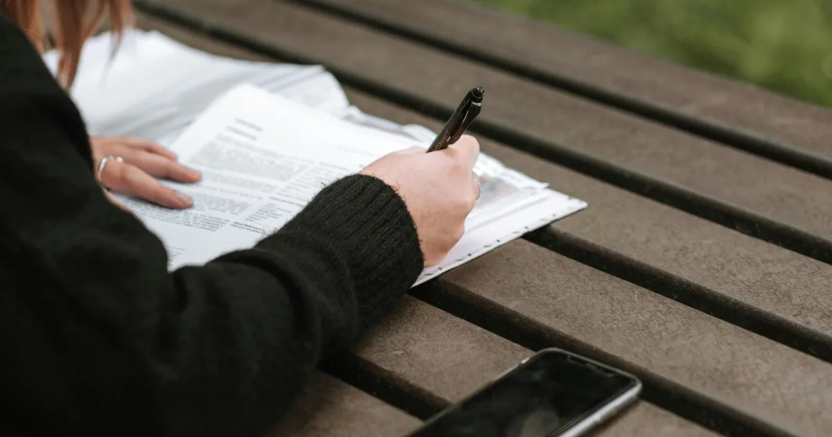 Как написать complaint letter или письмо-жалобу на английском: правила и примеры