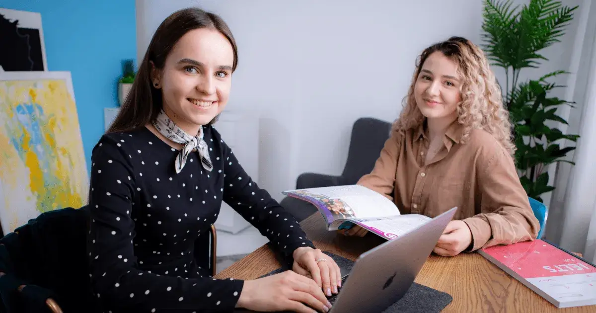 30 синонимов к «I think»: учимся выражать свое мнение на английском