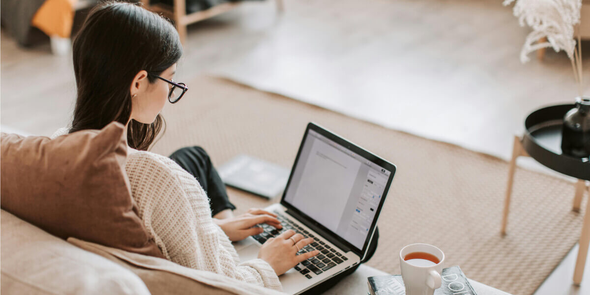 Past Continuous Tense: правила вживання, приклади та таблиці