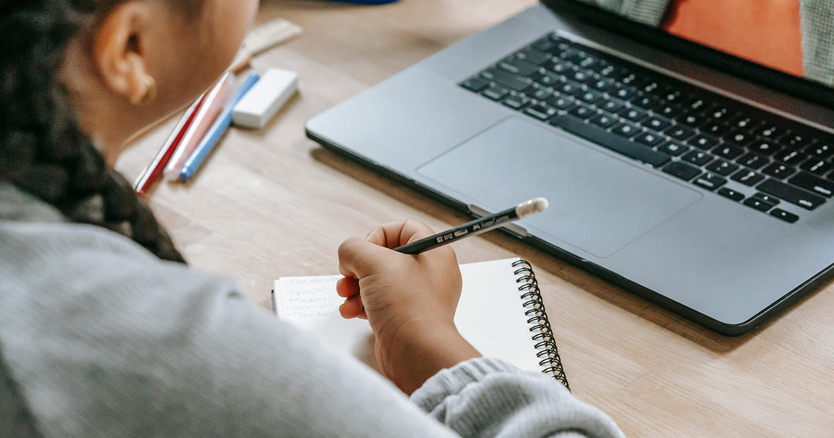 To be в английском языке: формы глагола, правила использования во всех временах с примерами